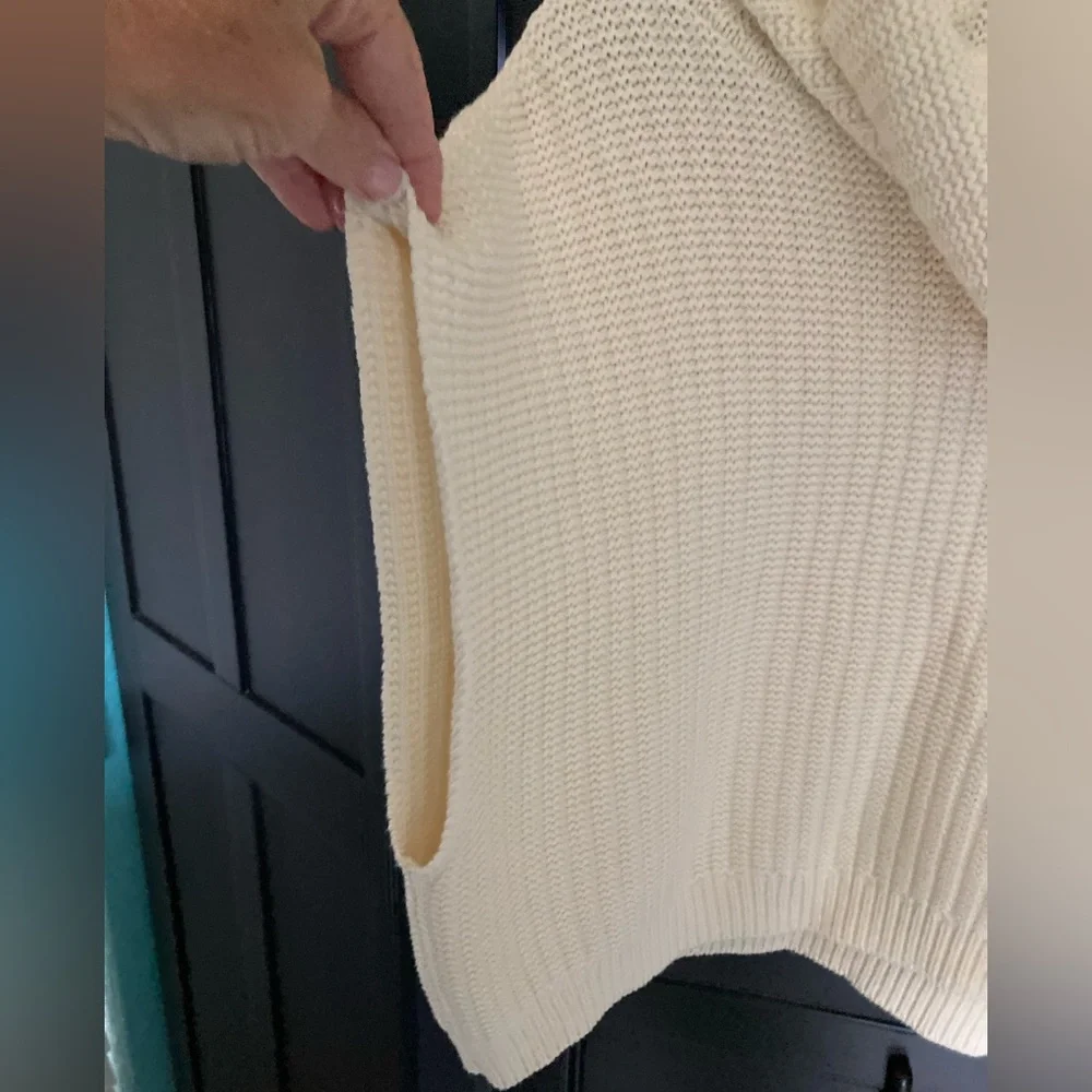 “Free People”Sweater - Picture 3 of 5